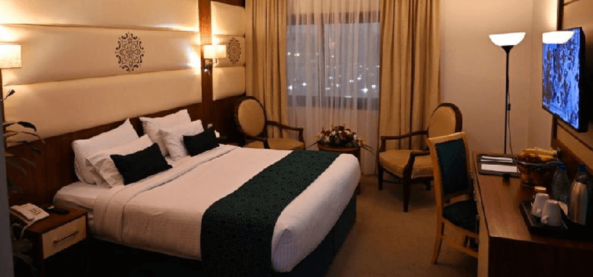 One Inn Hotel. image